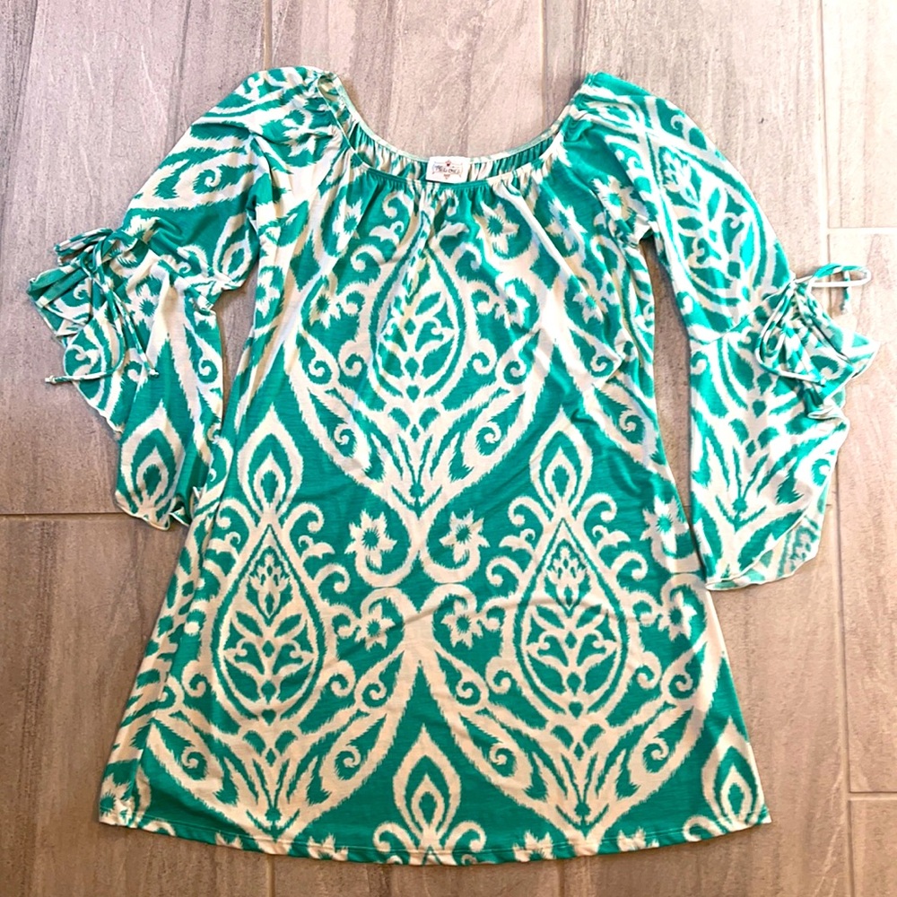 Women’s dress